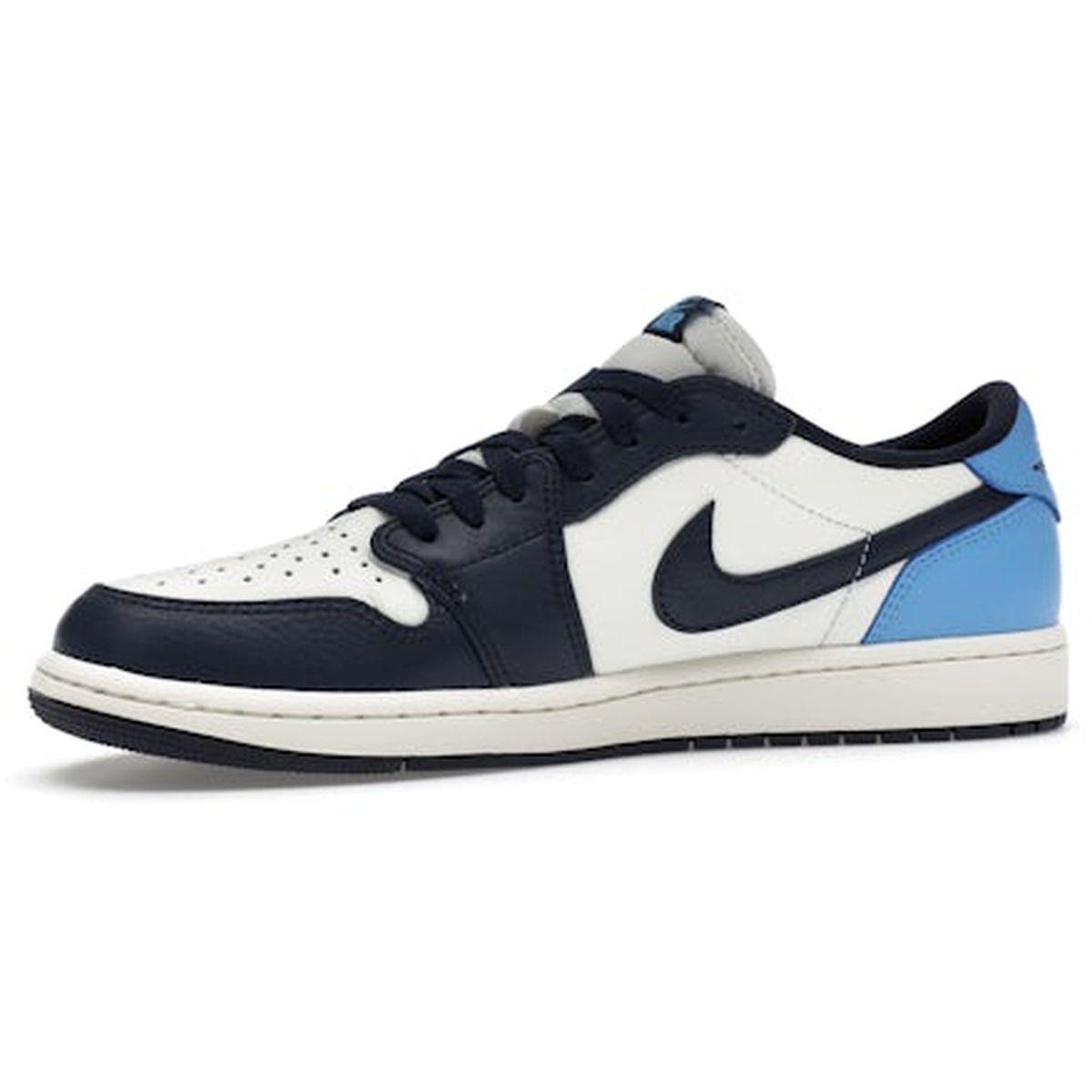 Miniatyrbild av Air Jordan 1 Low OG Obsidian UNC 3