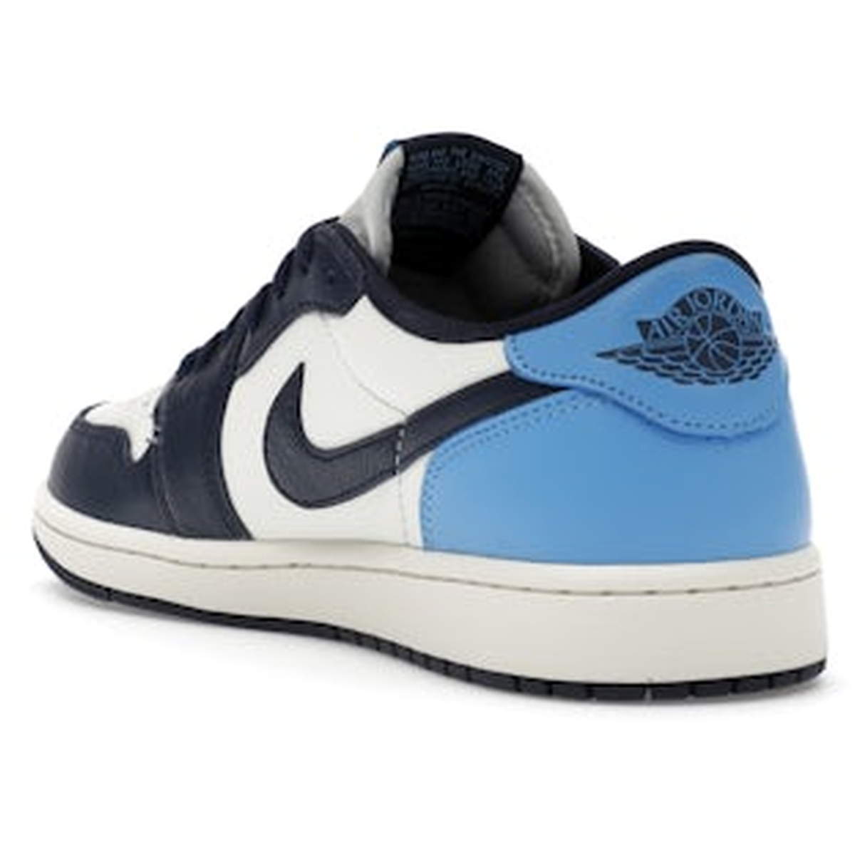 Miniatyrbild av Air Jordan 1 Low OG Obsidian UNC 4