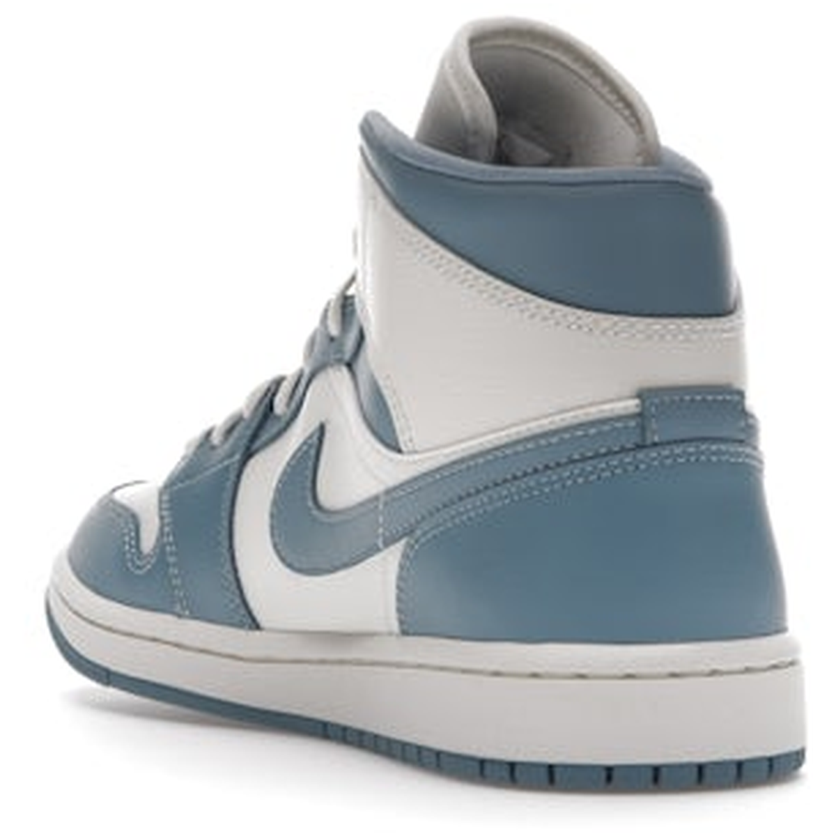 Miniatyrbild av Air Jordan 1 Mid UNC 2022 4