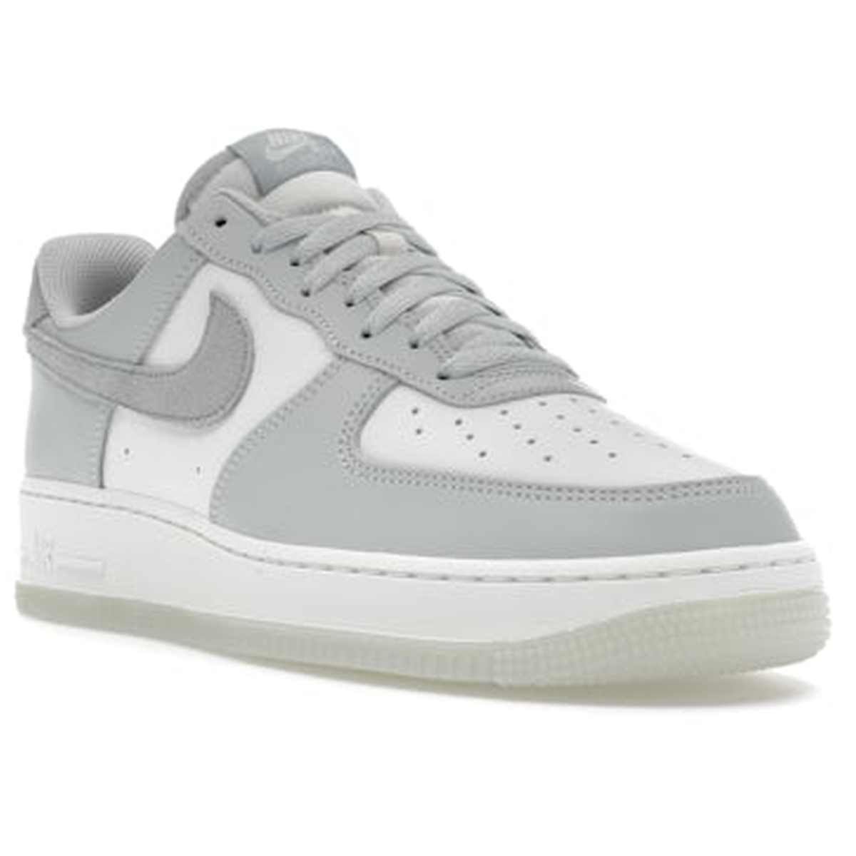 Miniatyrbild av Nike Air Force 1 07 Light Silver Pumice 2