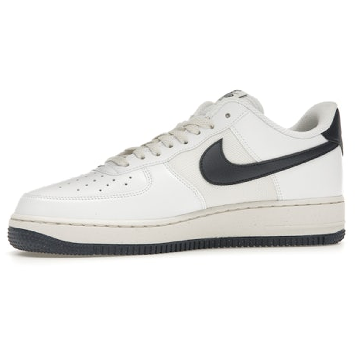 Miniatyrbild av Nike Air Force 1 Low '07 White Obsidian Fir 3