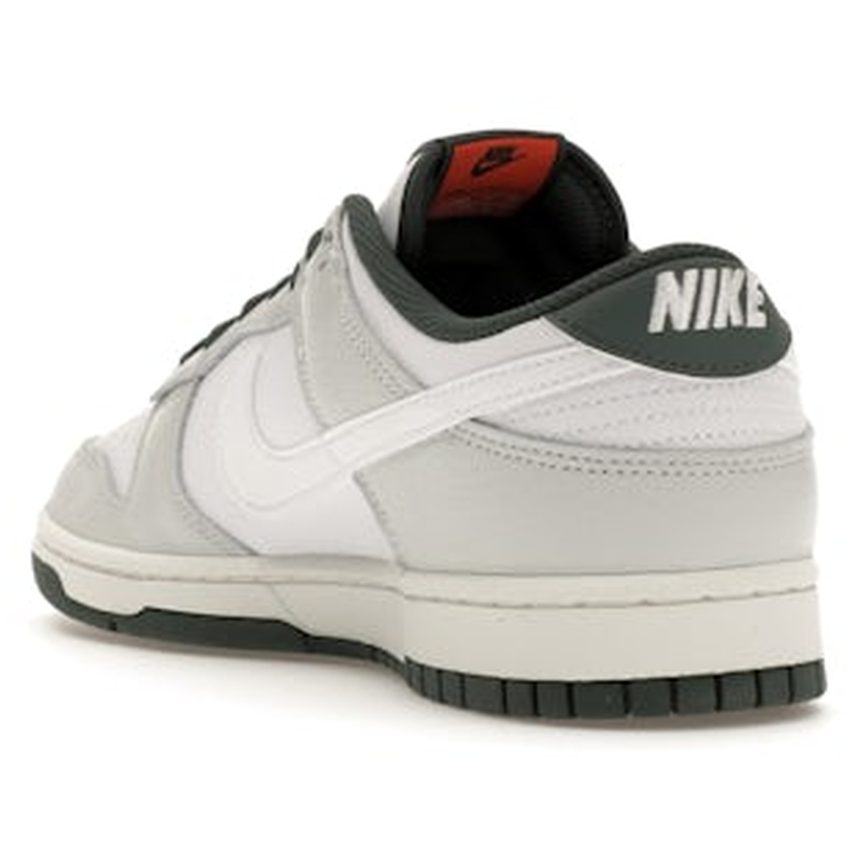 Miniatyrbild av Nike Dunk Low Photon Dust Vintage Green 4