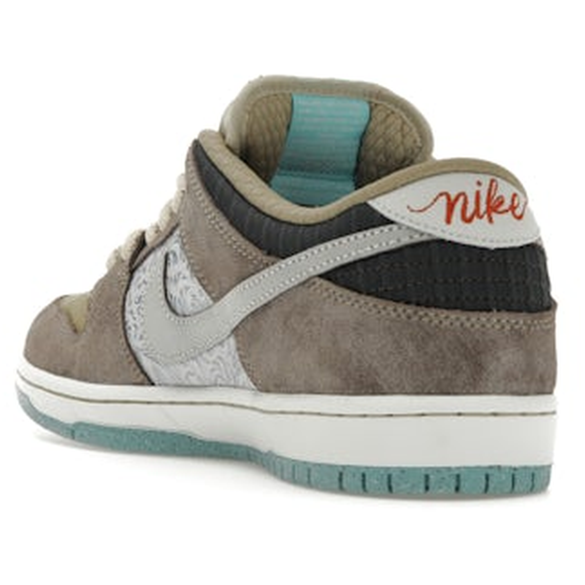 Miniatyrbild av Nike SB Dunk Low Big Money Savings 4
